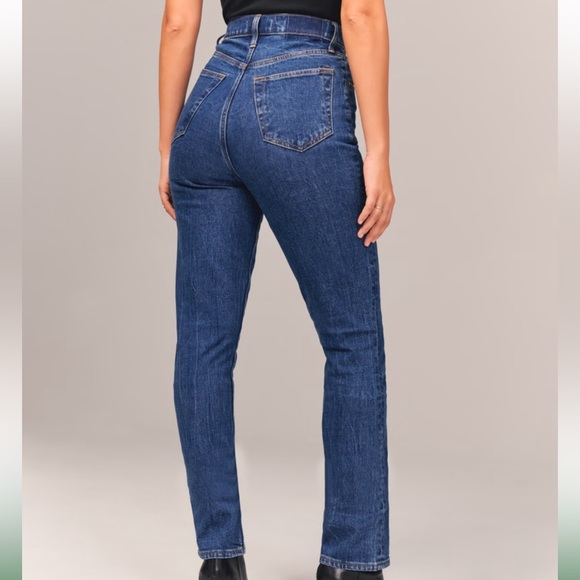 Abercrombie Curve Love Ultra High Rise 90s Slim Straight Jean - Picture 3 of 9